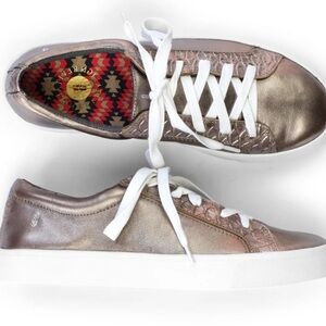 Women's Revitalign "Alameda" Metallic Full Grain Leather Lace-up Shoes Size 7